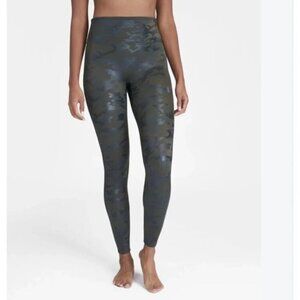 Spanx Camo High-Waisted Faux Leggings  Size Large Womens